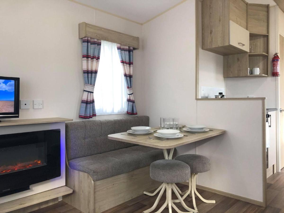 Ash Standard Holiday Home Chapel Saint Leonards Buitenkant foto